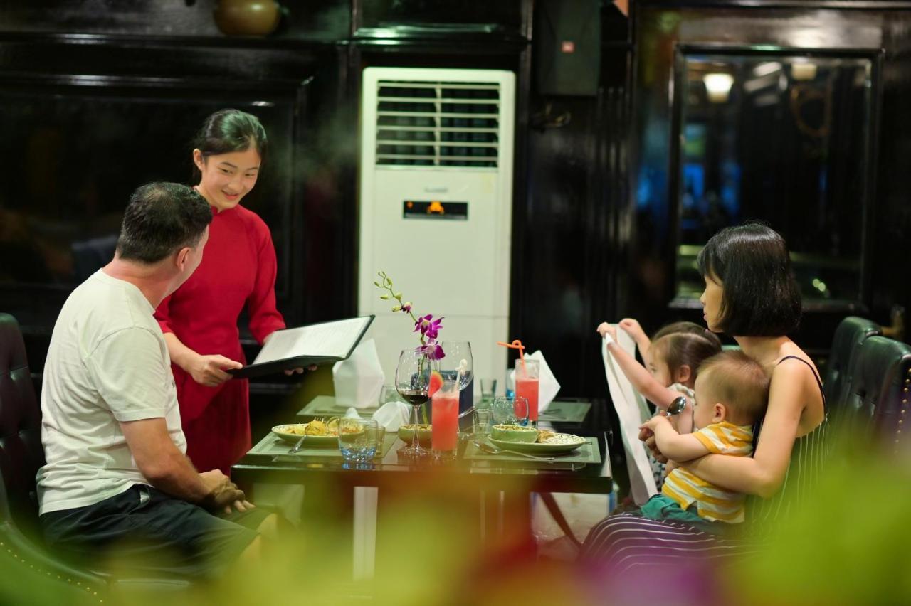 Hotel Cat Ba Ocean Cruise Hạ Long Exterior foto