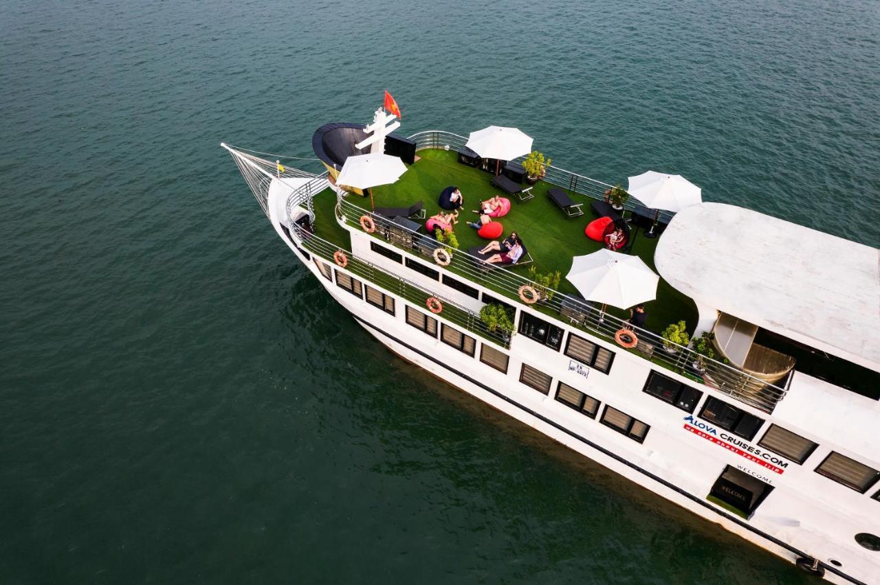 Hotel Cat Ba Ocean Cruise Hạ Long Exterior foto