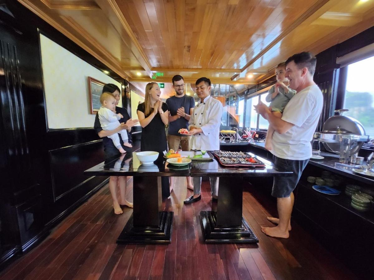 Hotel Cat Ba Ocean Cruise Hạ Long Exterior foto